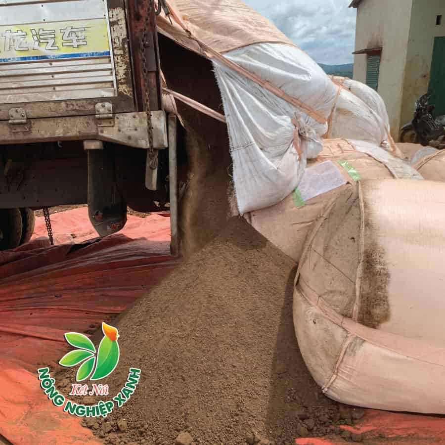 Phân Gà Nhật Bản Dạng Bao Jumbo Được Rất Nhiều Farm Xuất Khẩu Sử Dụng Nhiều Năm Liền
